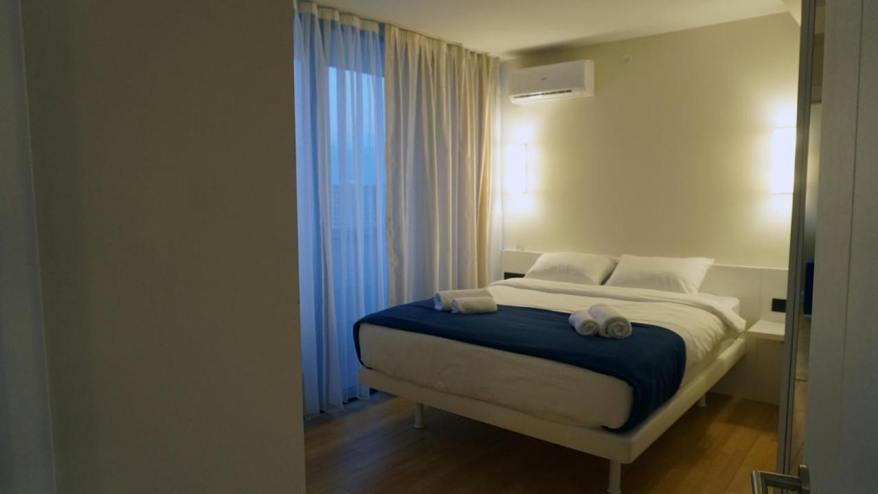 Trip Batumi Aparthotel Exterior foto