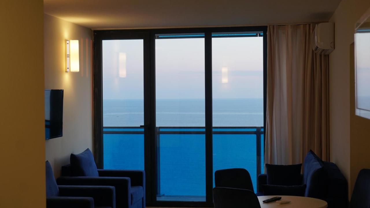 Trip Batumi Aparthotel Exterior foto