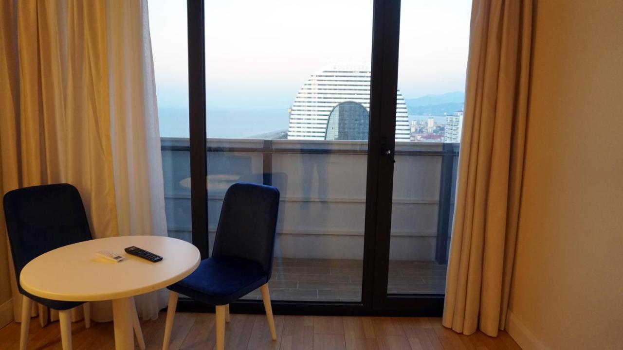 Trip Batumi Aparthotel Exterior foto